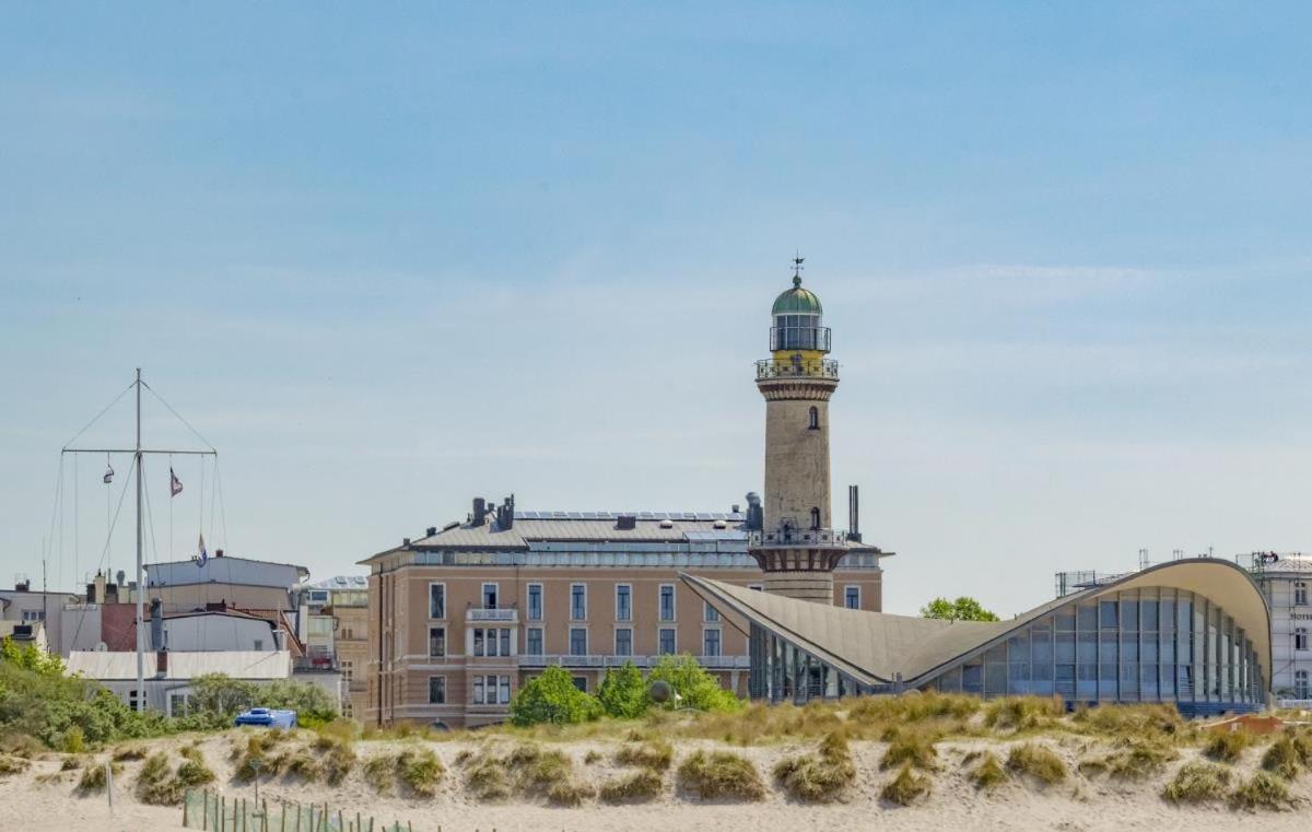 Sonnenuntergang, Am Leuchtturm Apartment รอสต็อค ภายนอก รูปภาพ